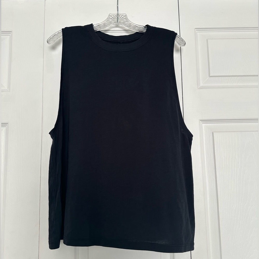 lululemon athletica Muscle Tee Tank Top in Black - Size 6 - Lightweight Cotton